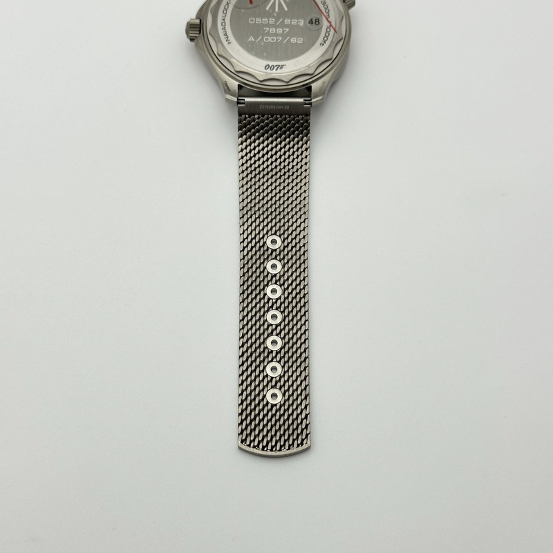 VS공장 오메가 씨마스터 다이버 300M 노타임투다이 007에디션 블랙다이얼 매쉬스트랩 v4 NTTD Seamaster 300 "No Time to Die" Limited Edition VSF 1:1 Best Edition on Titanium Mesh Bracelet A8806 V5 출고 전 실물 검수사진 11