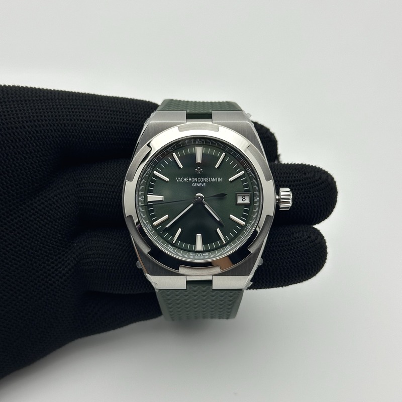 8F공장 바쉐론콘스탄틴 오버시즈 4500V 스틸 그린다이얼 러버스트랩 Overseas 4500V SS 8F 1:1 Best Edition Green Dial on Green Rubber Strap A5100 출고 전 실물 검수사진 1