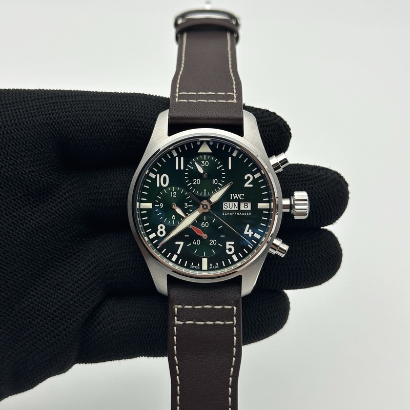 APS공장 IWC 파일럿 크로노그래프 388101 그린다이얼 브라운가죽스트랩 출고 전 실물 검수사진 1