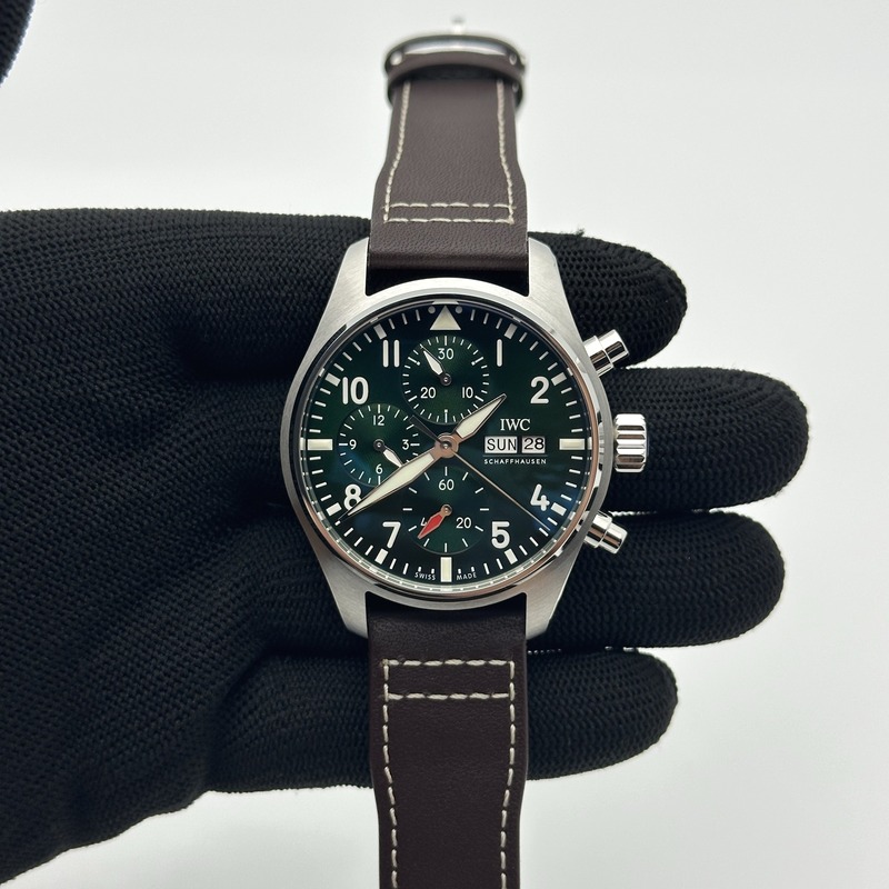 APS공장 IWC 파일럿 크로노그래프 388101 그린다이얼 브라운가죽스트랩 출고 전 실물 검수사진 3